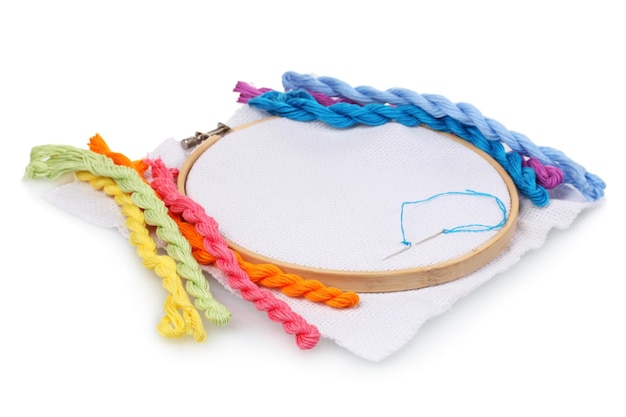 Zestaw do haftu na białym tle